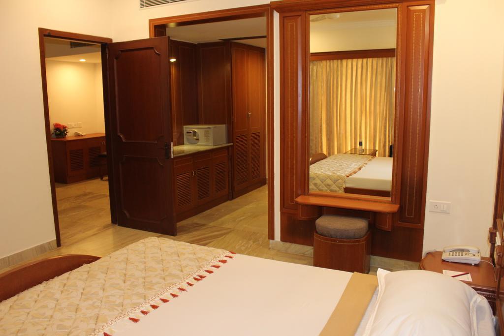 Paramount Inn Sriperumbudur Exteriér fotografie